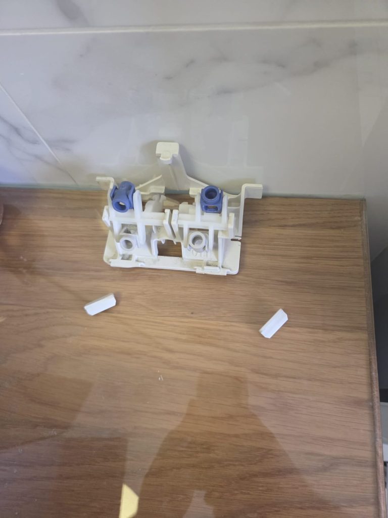 1688b840 41a5 4b5a b458 ddad0eedb1bc