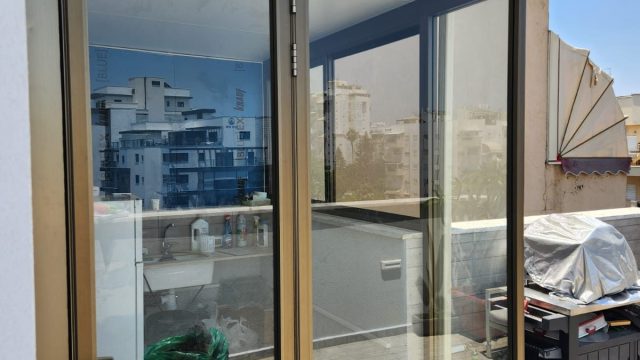 4c7c2812 2cc7 4b0a a7a6 bdc79567a80e