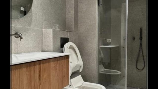 9d5eb94a e90b 4a01 99f9 d74a5cc9838e