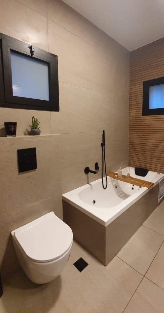 C9b86cf9 8718 43ce b3a6 078b597fe468