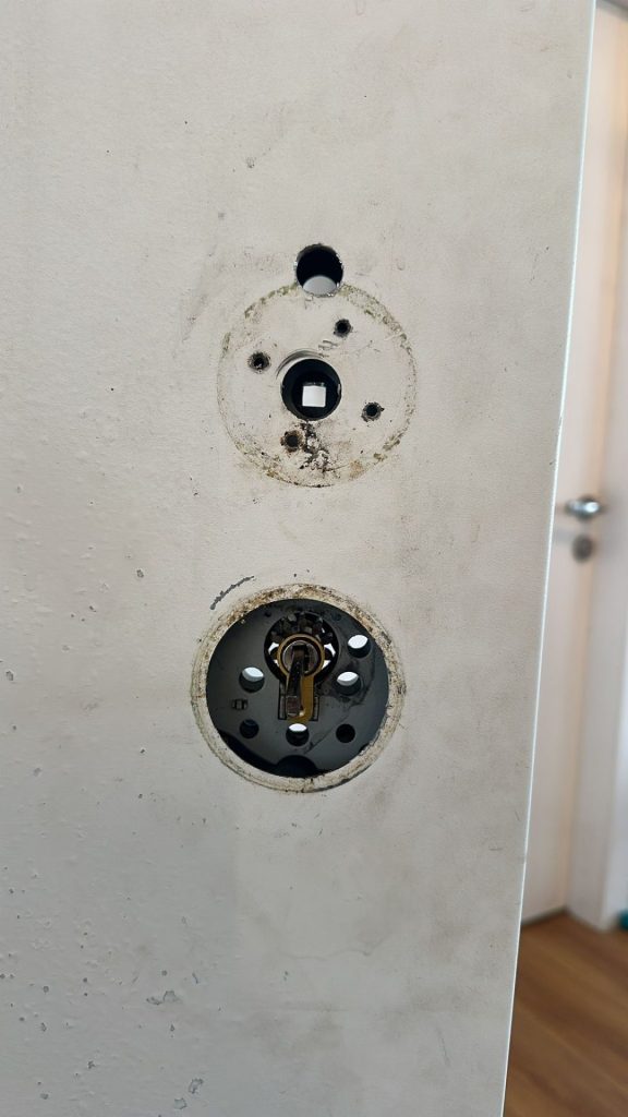 Cc502c2f d41e 493b 994b 5e024a469309