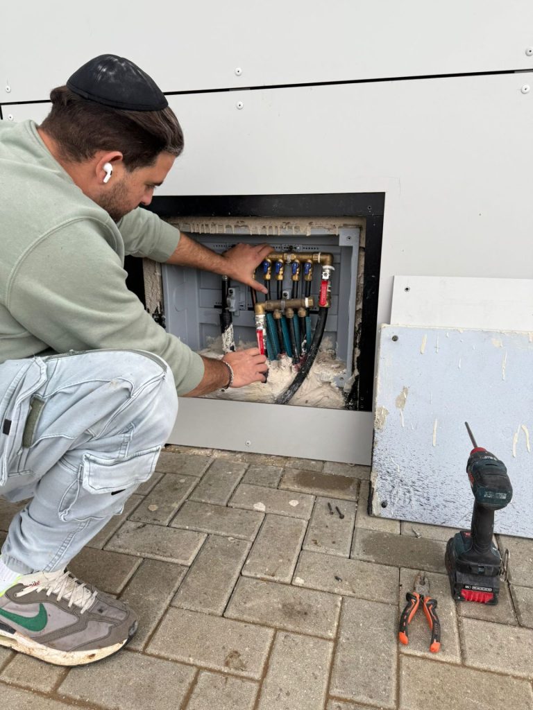 57547044 44b6 4e5f b2fd 4ad65c9ba51d