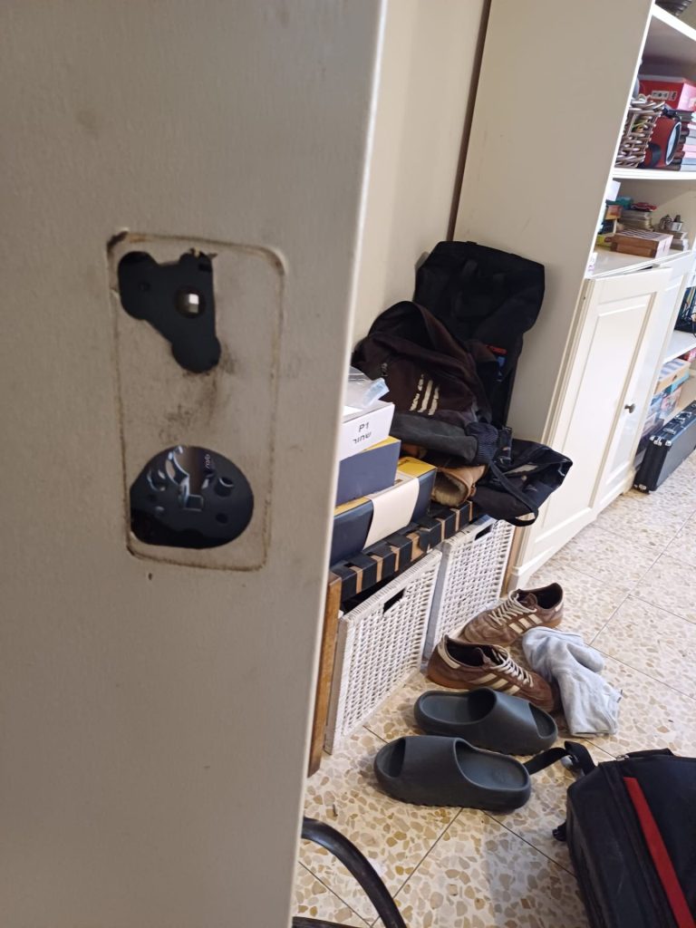 700a80b3 cc70 4836 a1c6 f2534a37dc2c