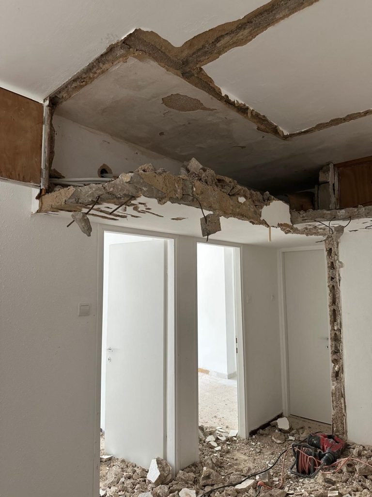 774e81c1 ec27 43c8 9270 330e0da60de4