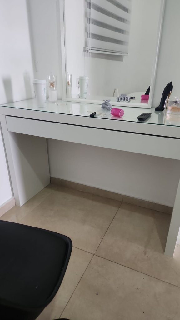 D1735377 fdef 46f6 a36f 681bf78f9e47